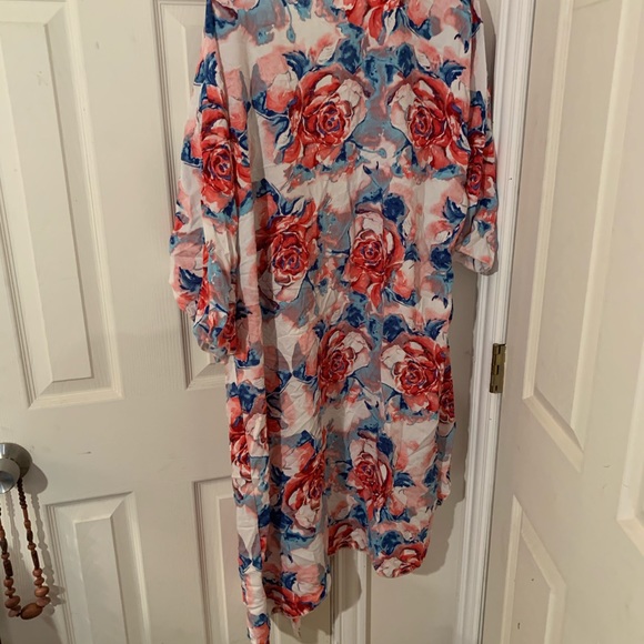 NWOT lularoe overlay cardigan/cover up - Picture 3 of 4